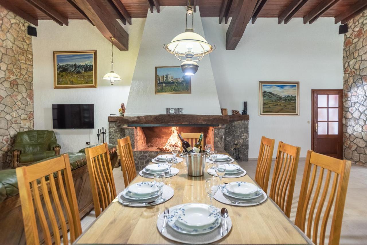 Villa Amalia Siroki Brijeg ภายนอก รูปภาพ